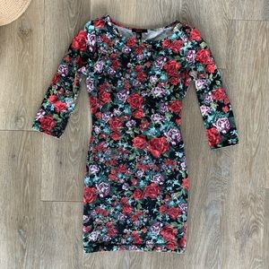 Forever21 bodycon flower print dress size Small